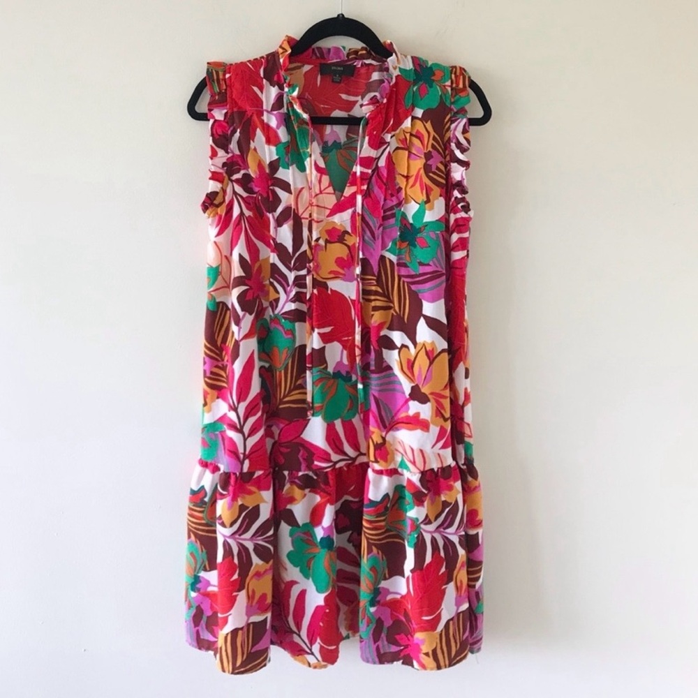 Tropical Floral Sleeveless Mini Dress 🌺